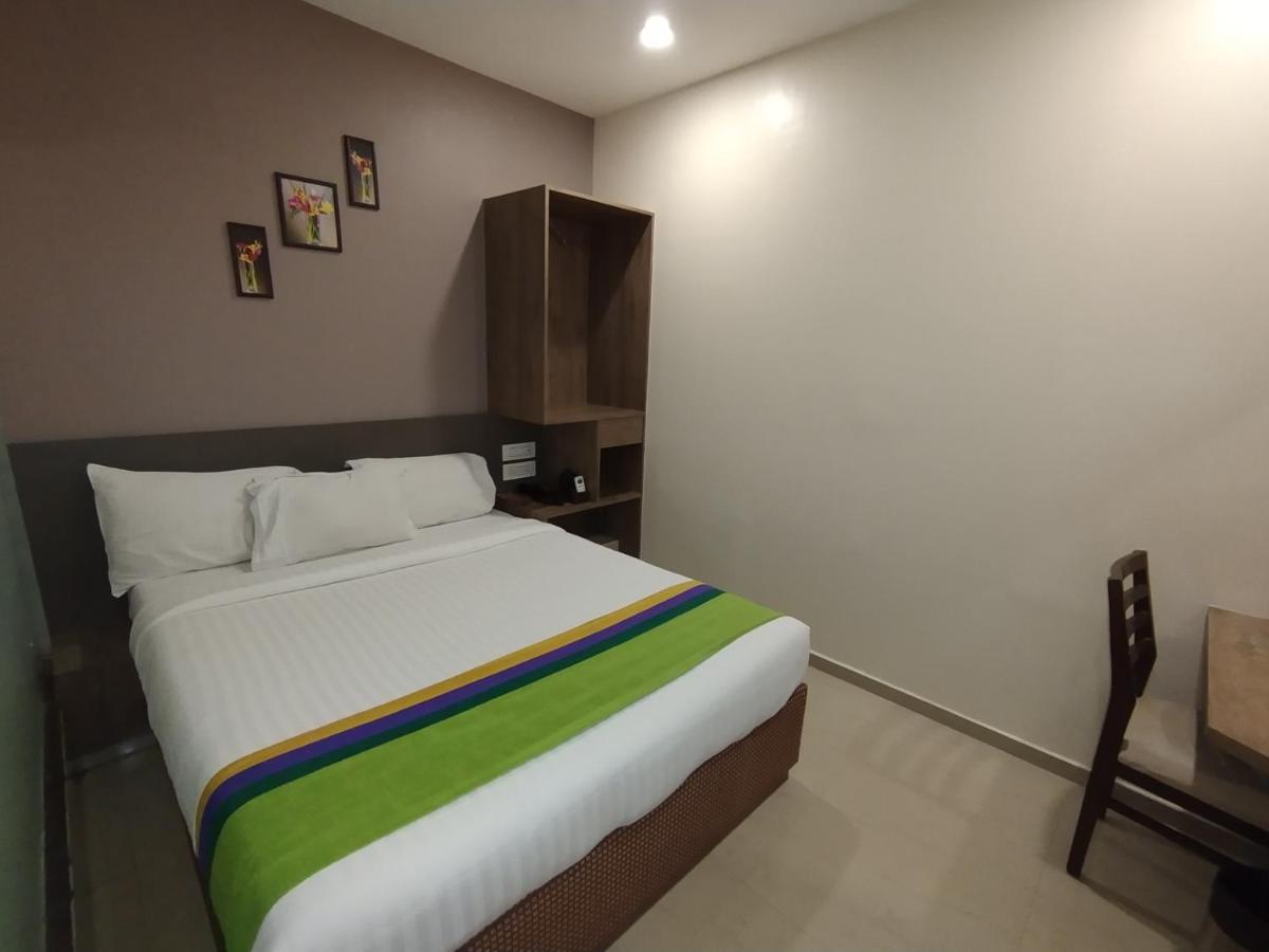 Hotel Ocean Suites Mumbai Exterior photo