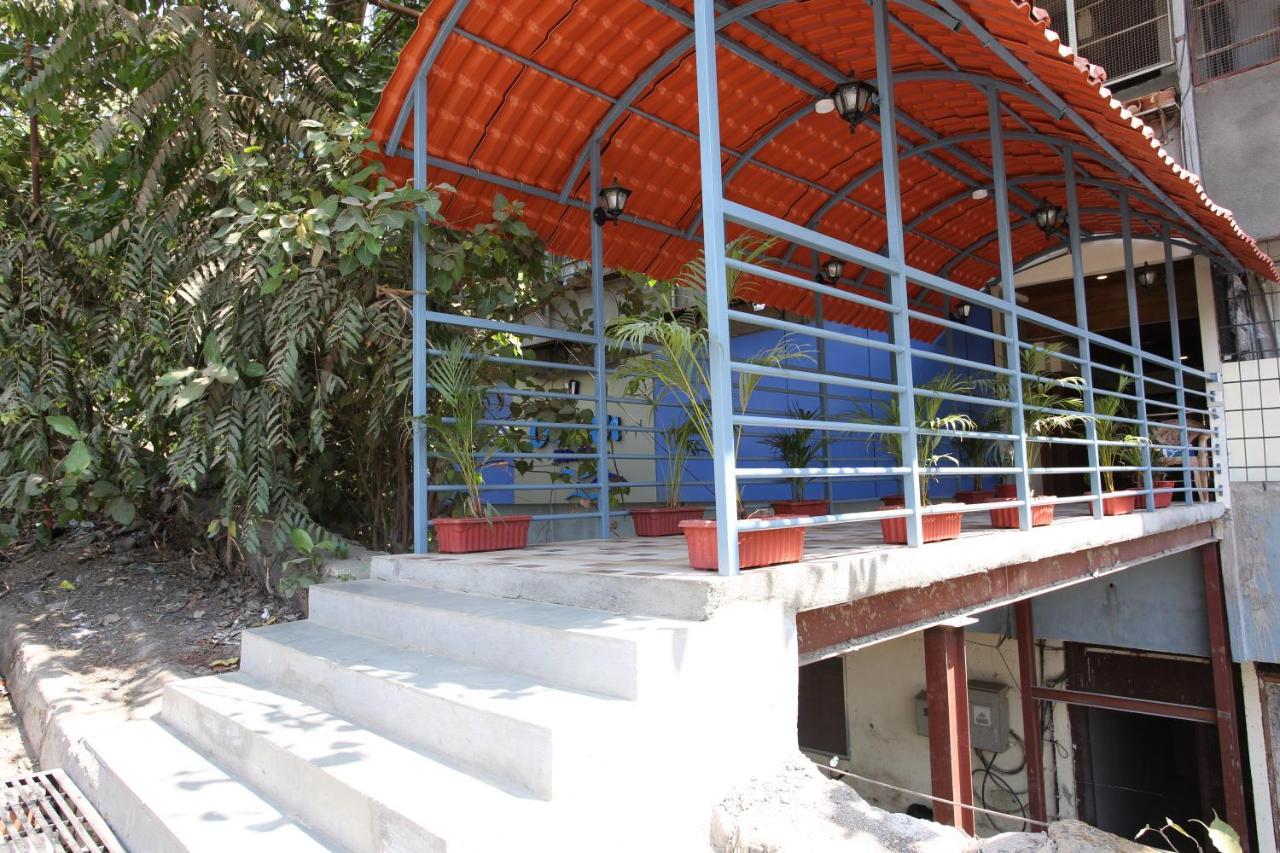 Hotel Ocean Suites Mumbai Exterior photo