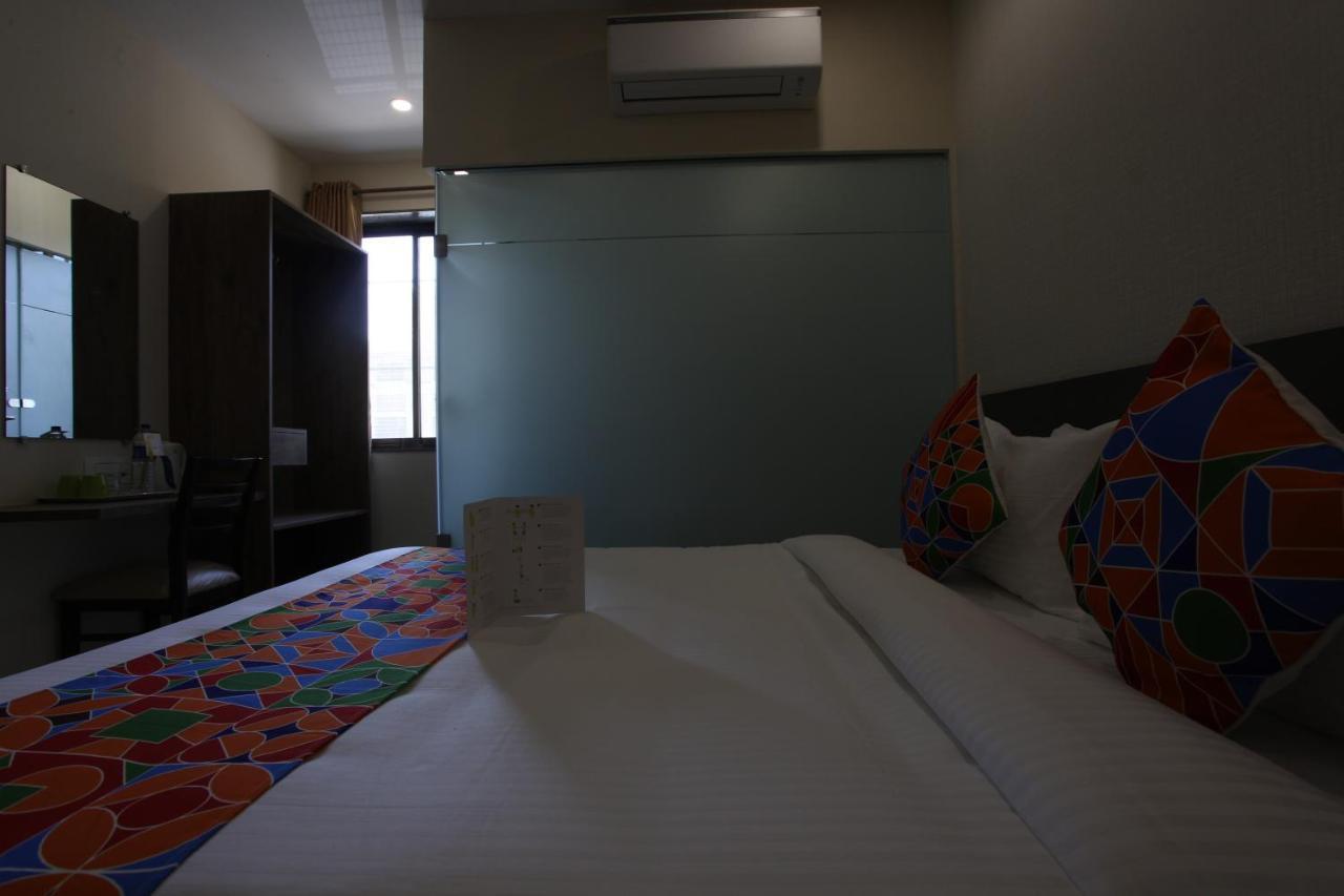 Hotel Ocean Suites Mumbai Exterior photo