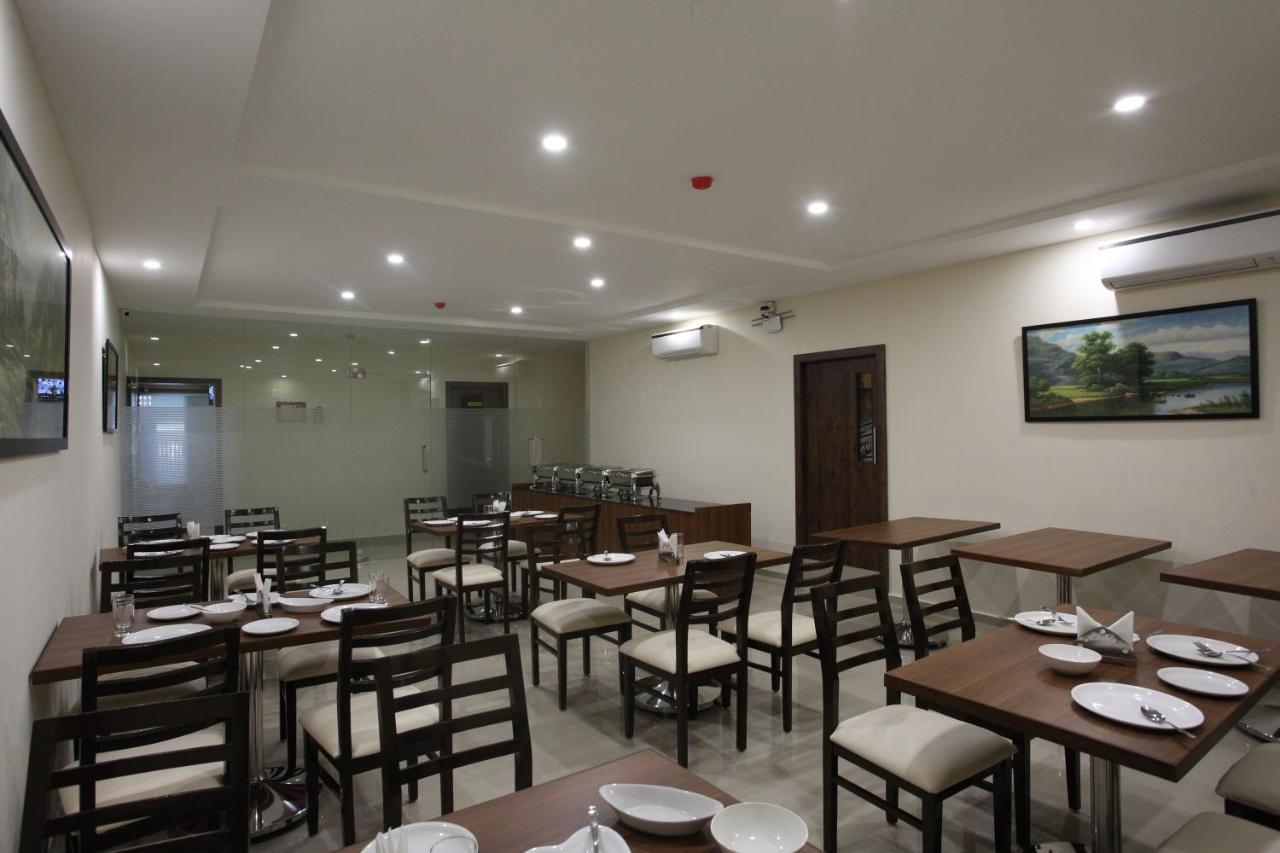 Hotel Ocean Suites Mumbai Exterior photo