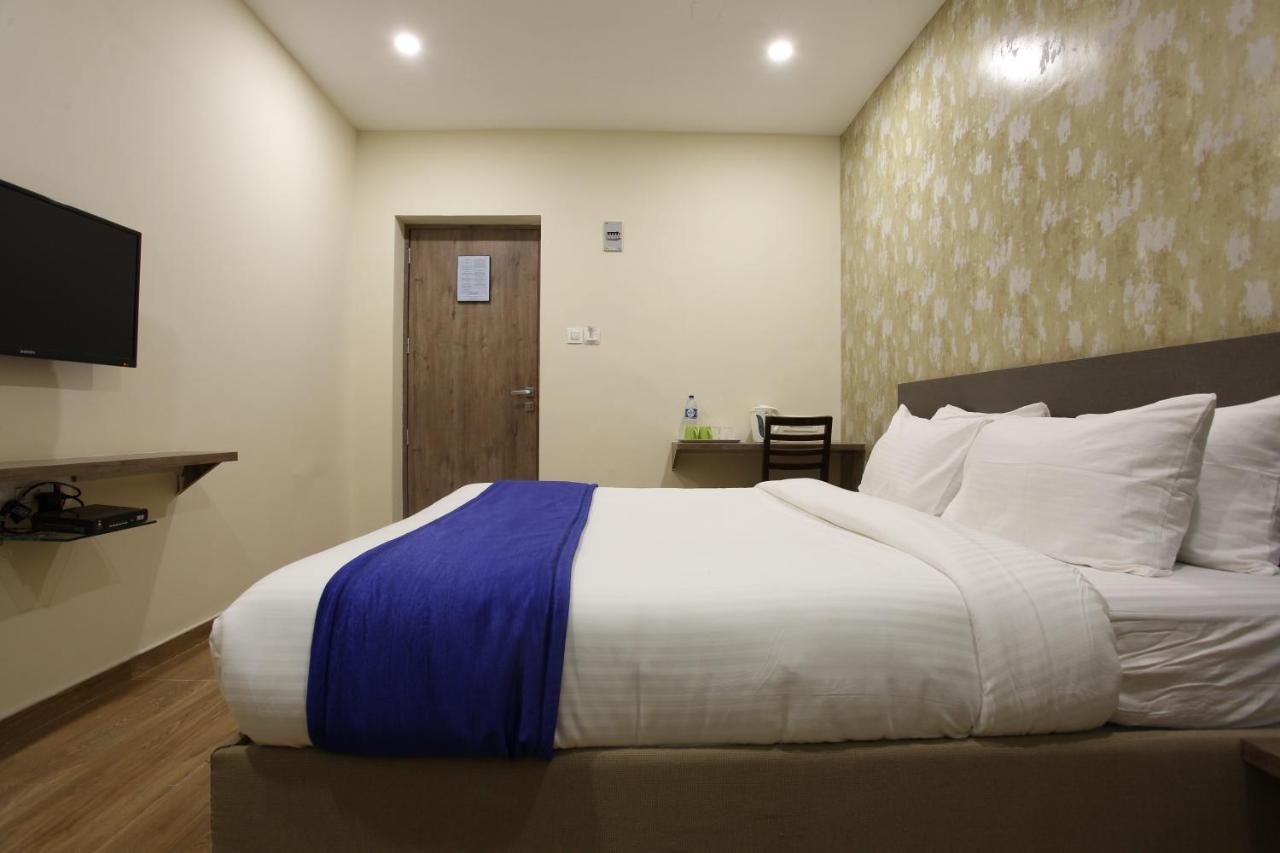 Hotel Ocean Suites Mumbai Exterior photo