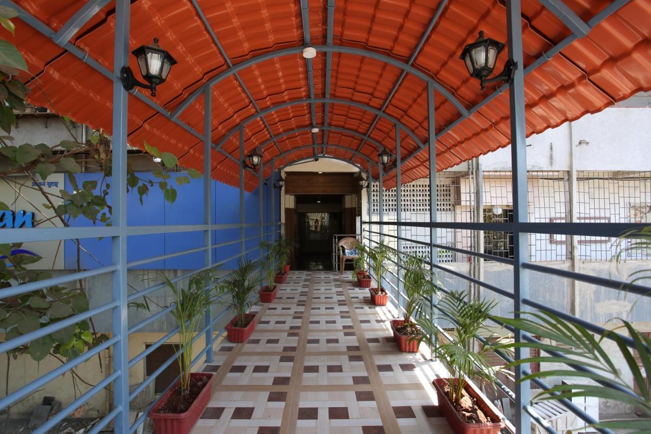 Hotel Ocean Suites Mumbai Exterior photo