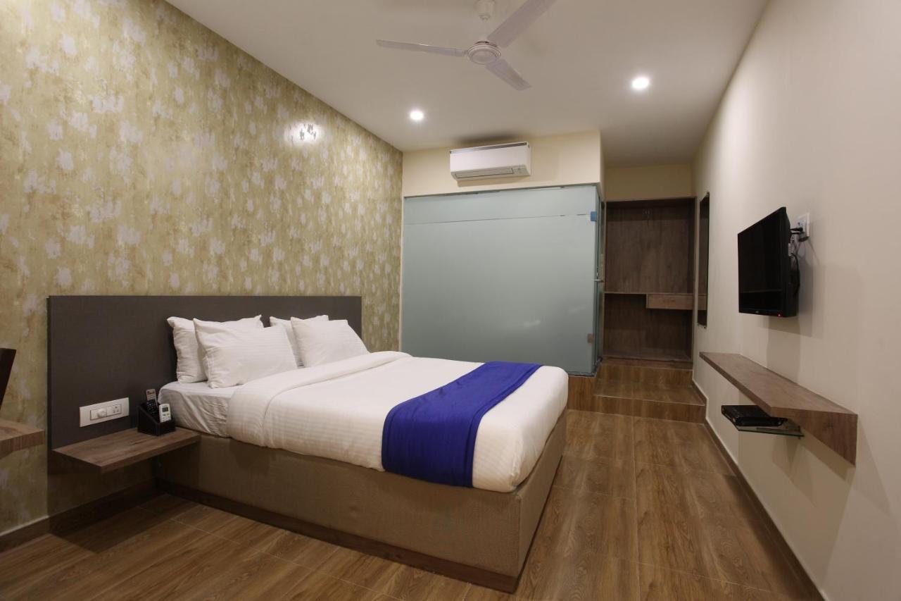 Hotel Ocean Suites Mumbai Exterior photo